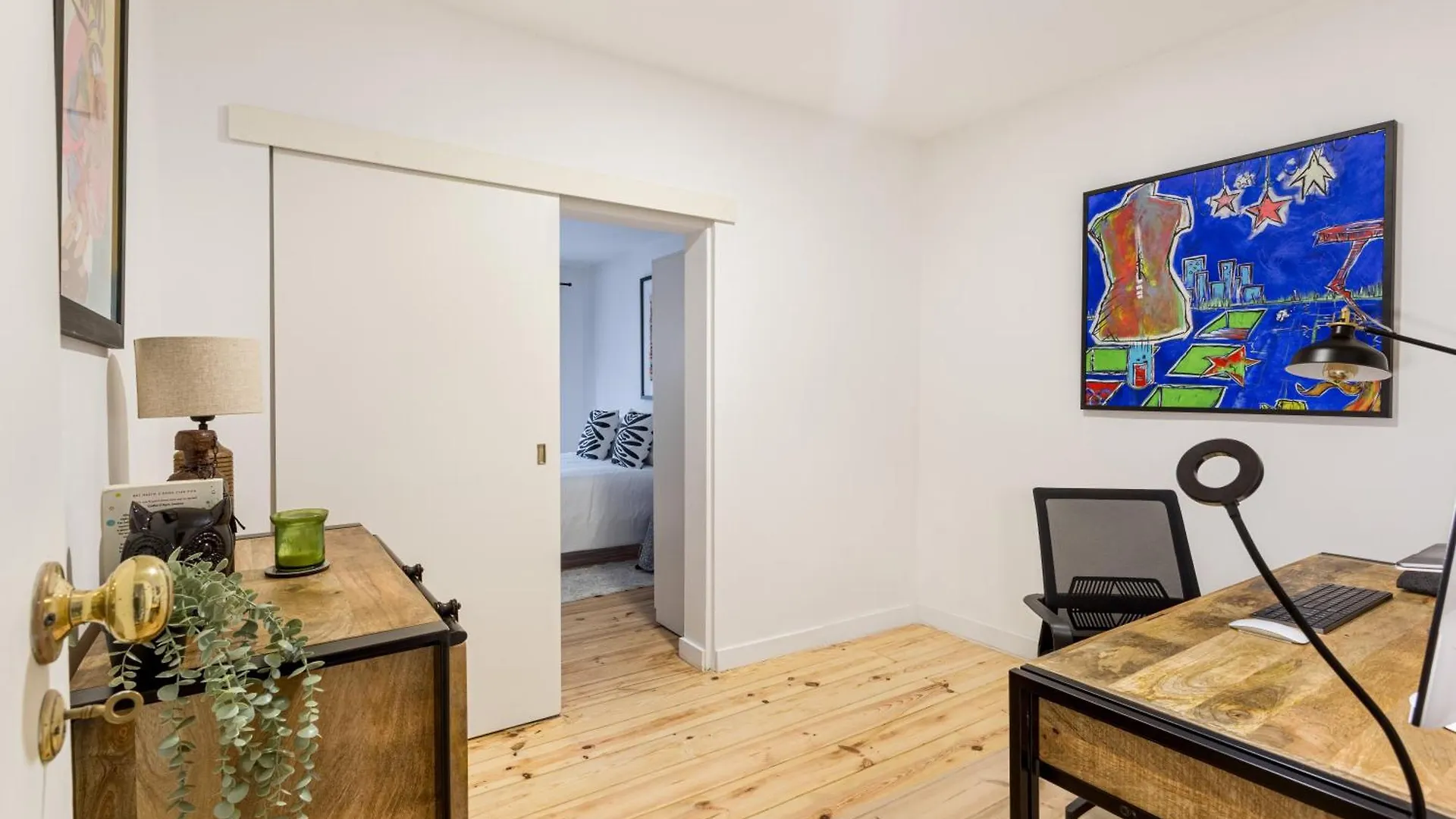 Joivy Bohemian Flat With Study Near The Centre Apartment Lisbon